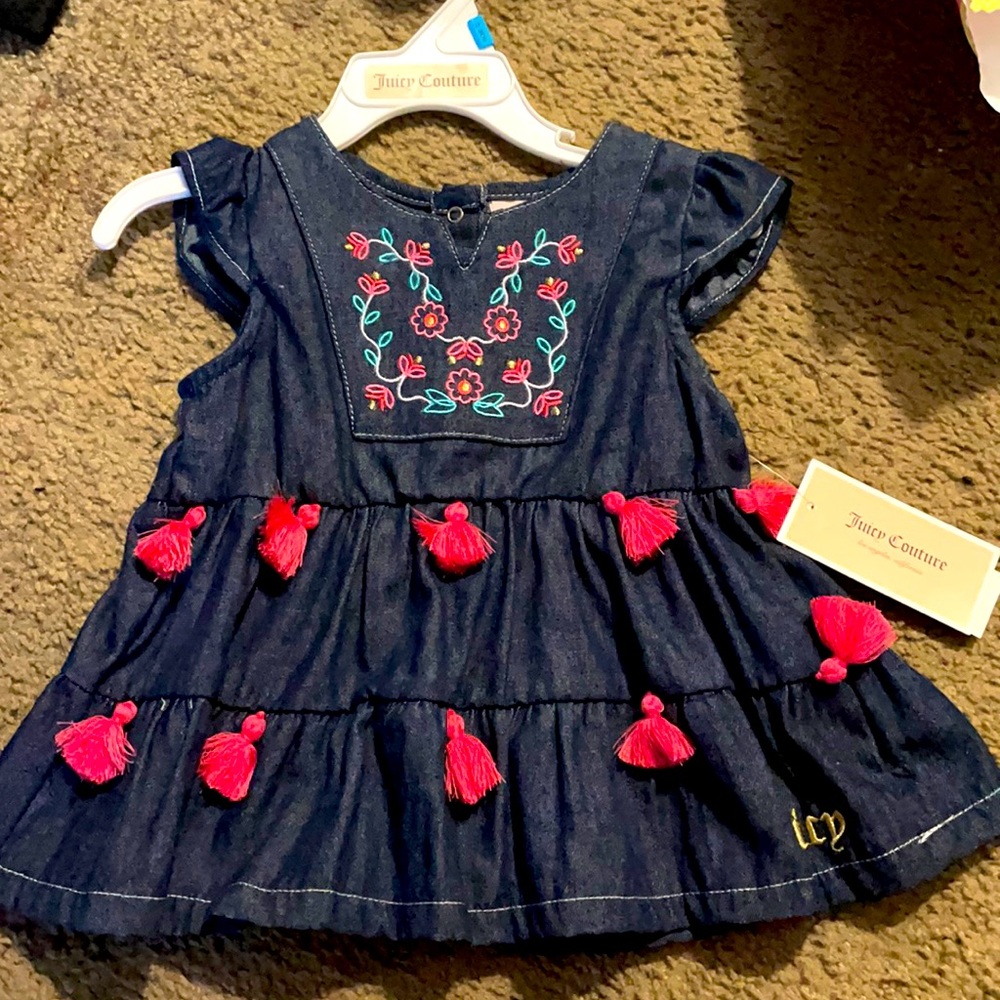 A baby girl juicy couture dress